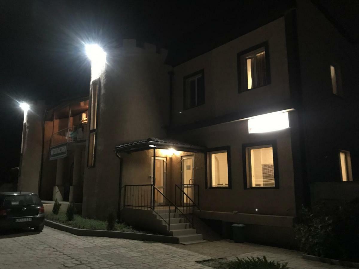 Mini Gostinitsa Hostel オデッサ エクステリア 写真